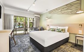 Nightcap At Kondari Resort